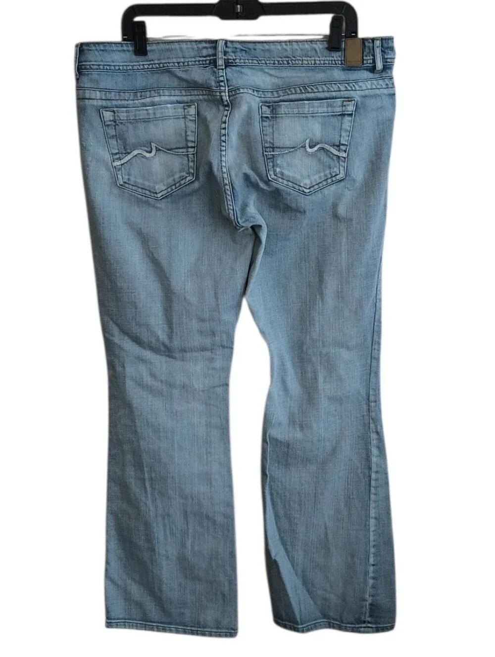 Maurices Medium/Light Wash Boot Cut Jeans Size 15/16
